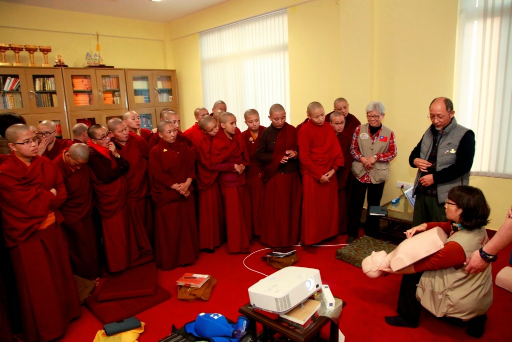 Nuns Train to be Health Workers